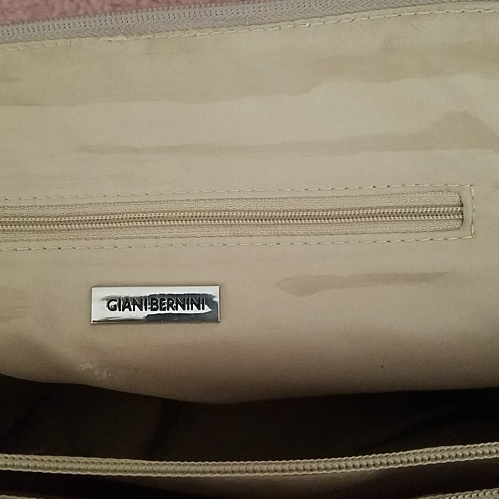 Purse - Picture 4 of 4